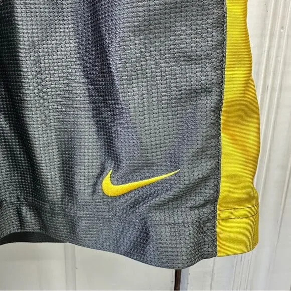2 pair Nike Basketball Lebron James dri-fit athletic shorts men's medium. - Picture 2 of 7